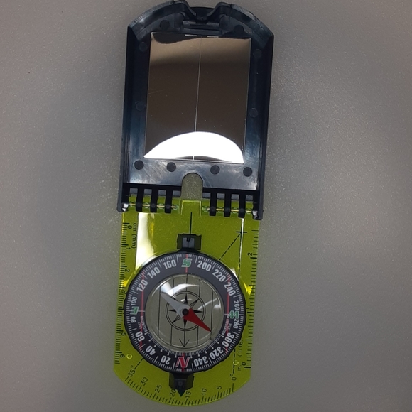 Explorer Compass - Picture 4 of 11